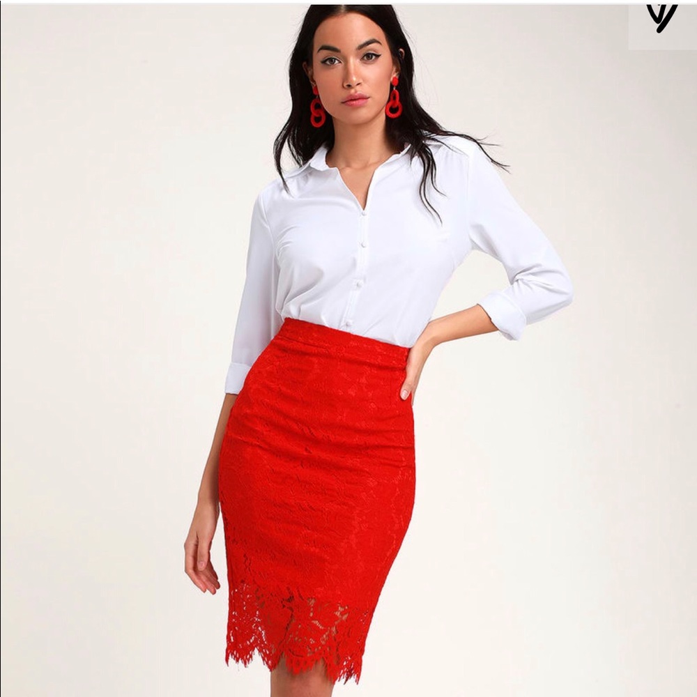 Lulus “Like a Dream” NWT red lace pencil skirt XS